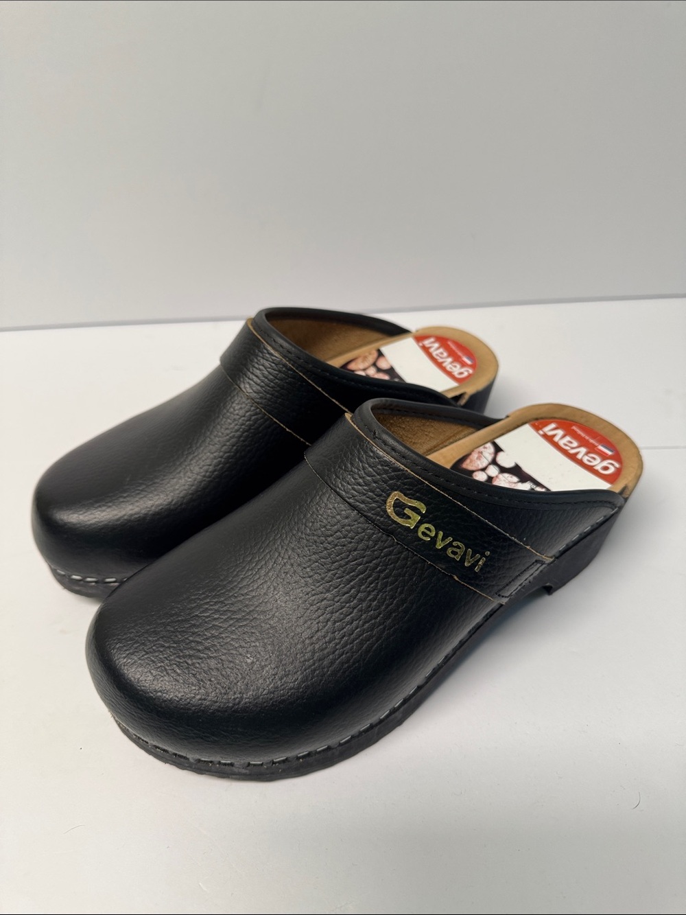Gevavi Black Leather Open Back Clogs Size 6-6.5